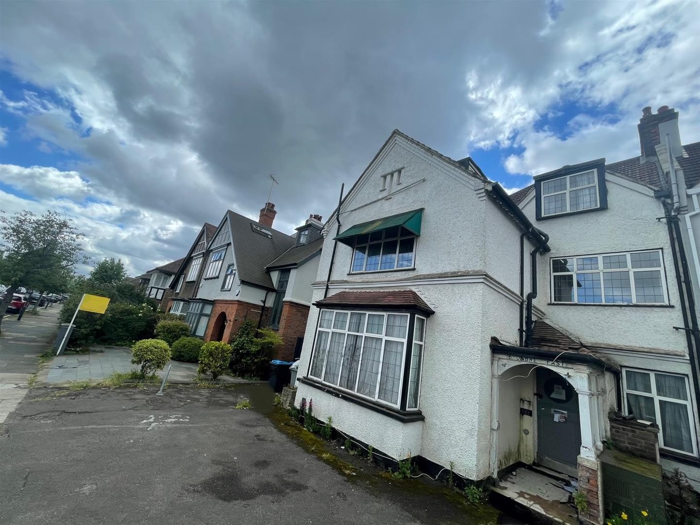 12 bedroom Detached house Under Offer