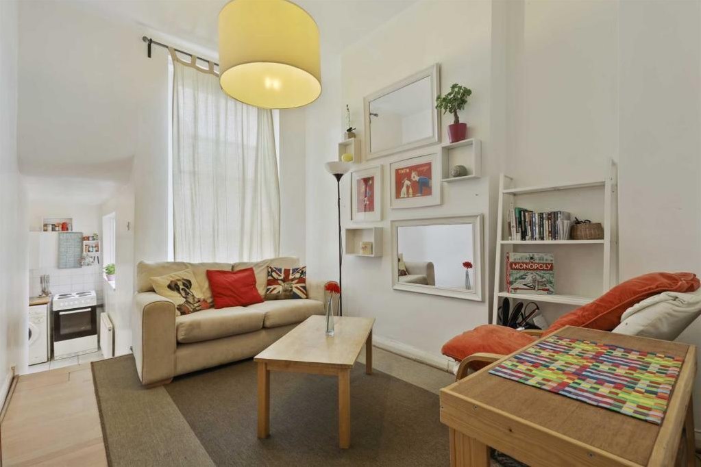 3 bedroom Terraced House Under Offer