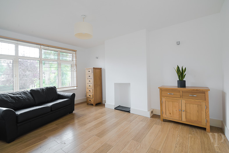 1 bedroom Bungalow To Let