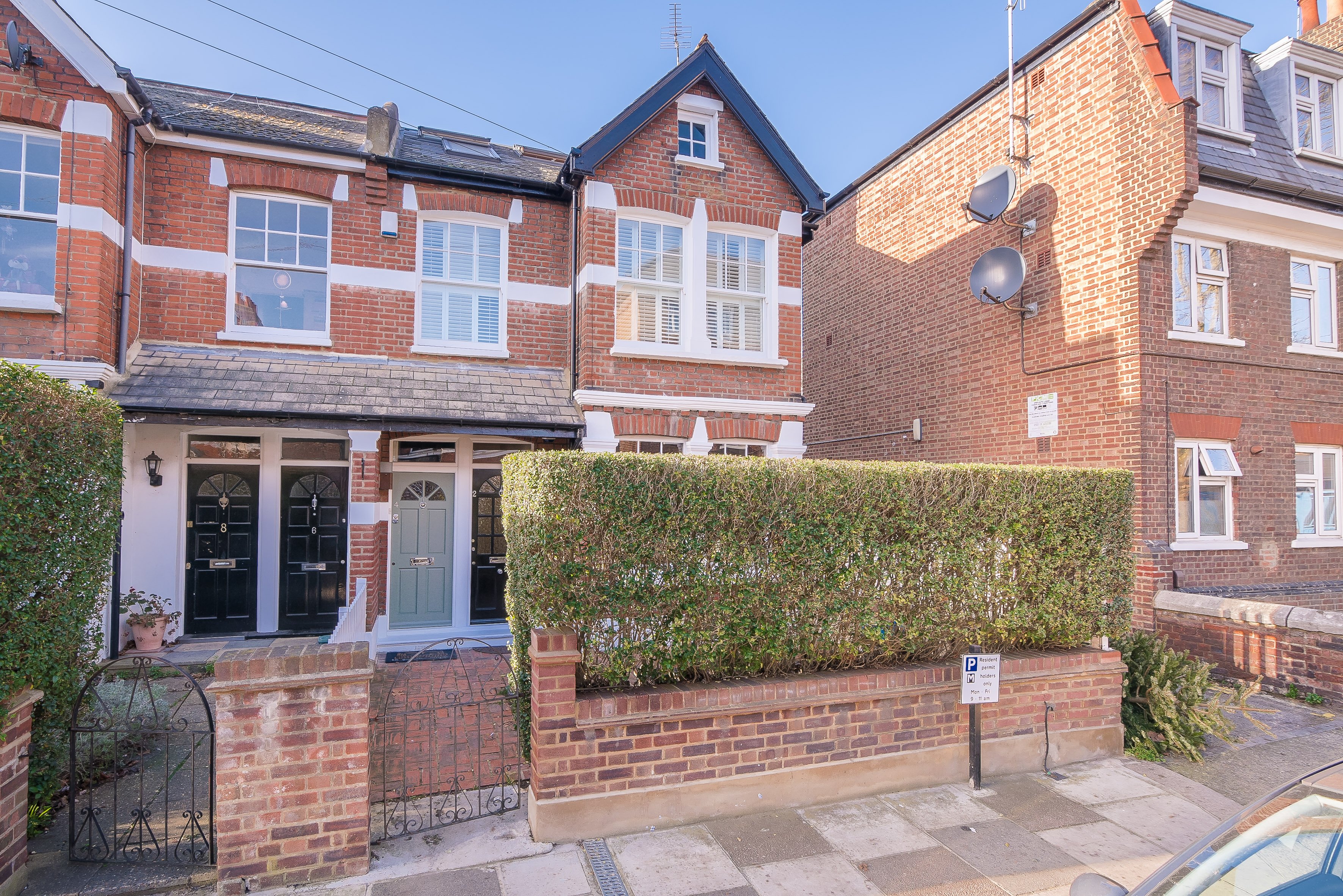 3 bedroom Bungalow To Let