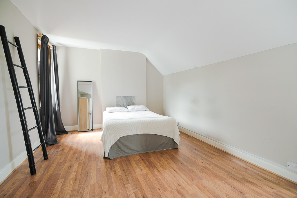 1 bedroom Bungalow To Let