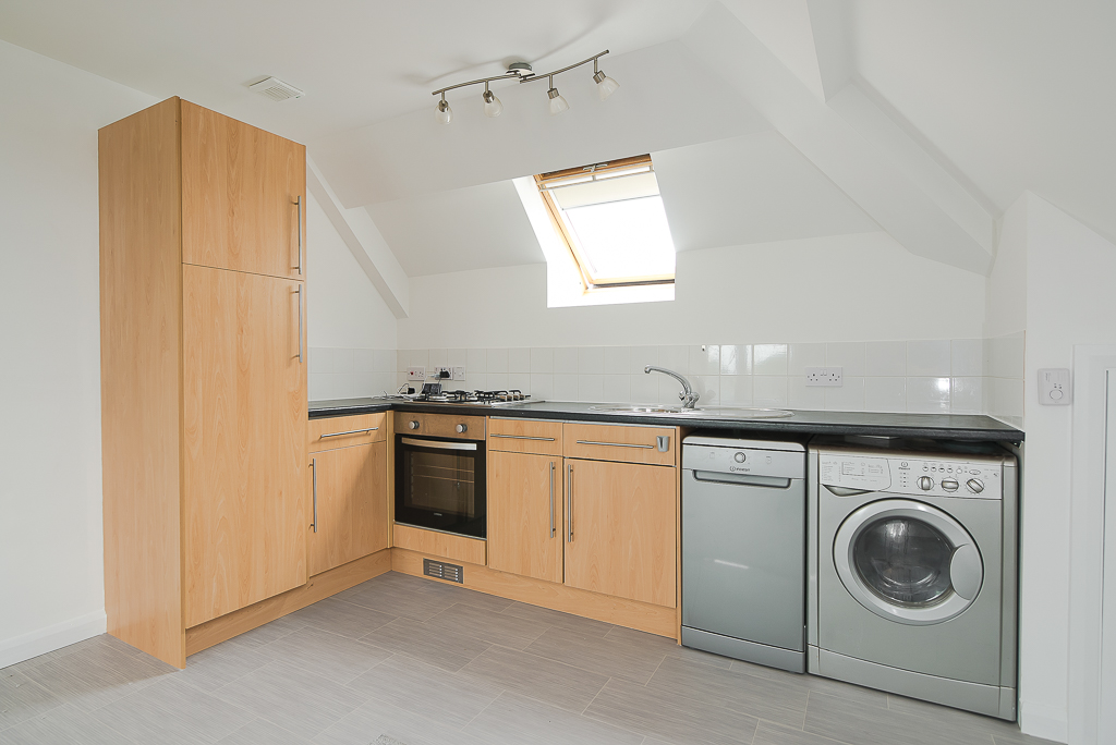 1 bedroom Bungalow To Let