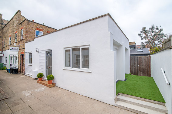 1 bedroom Bungalow To Let