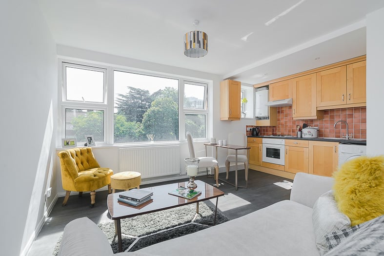 1 bedroom Bungalow To Let