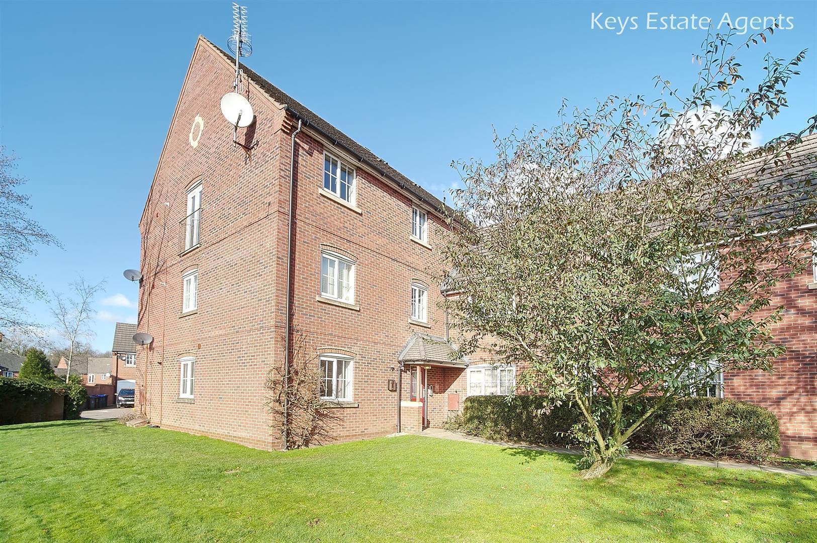 2 bedroom Apartment Let agreed