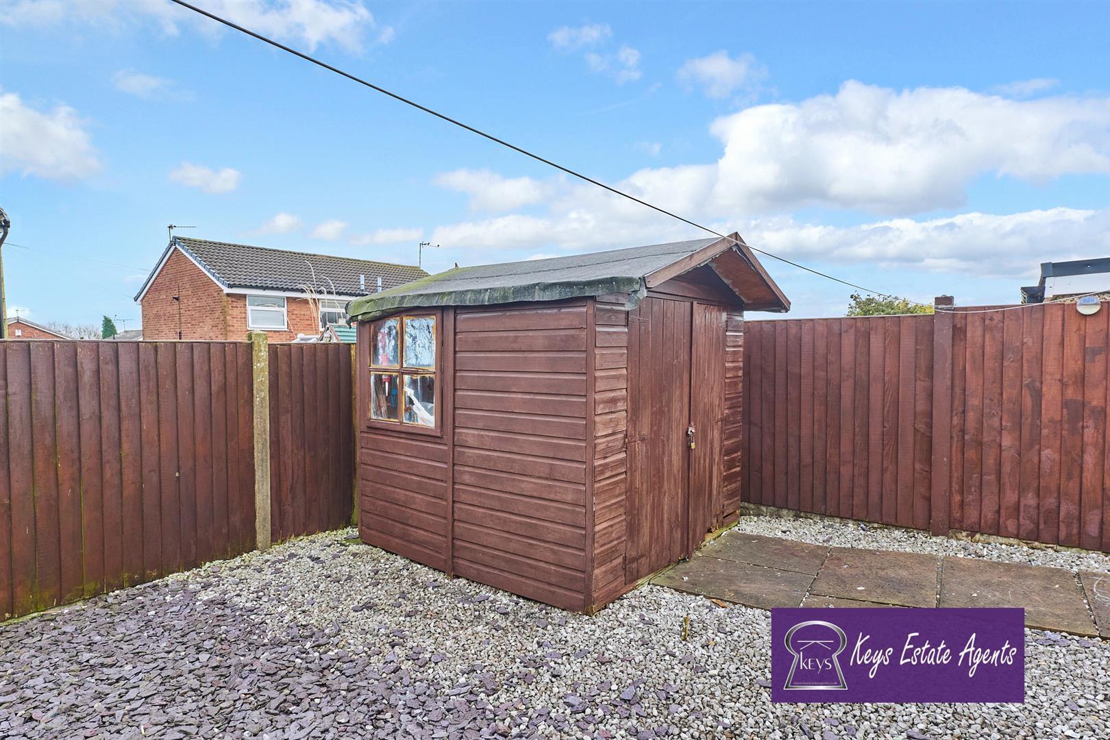 2 bedroom Bungalow For sale