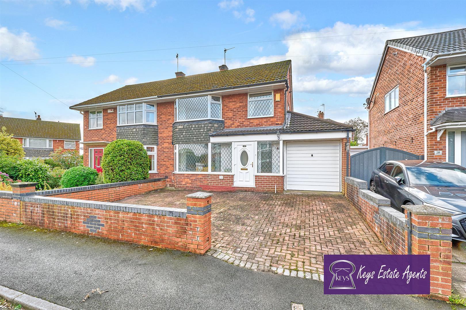 3 bedroom Detached house SSTC