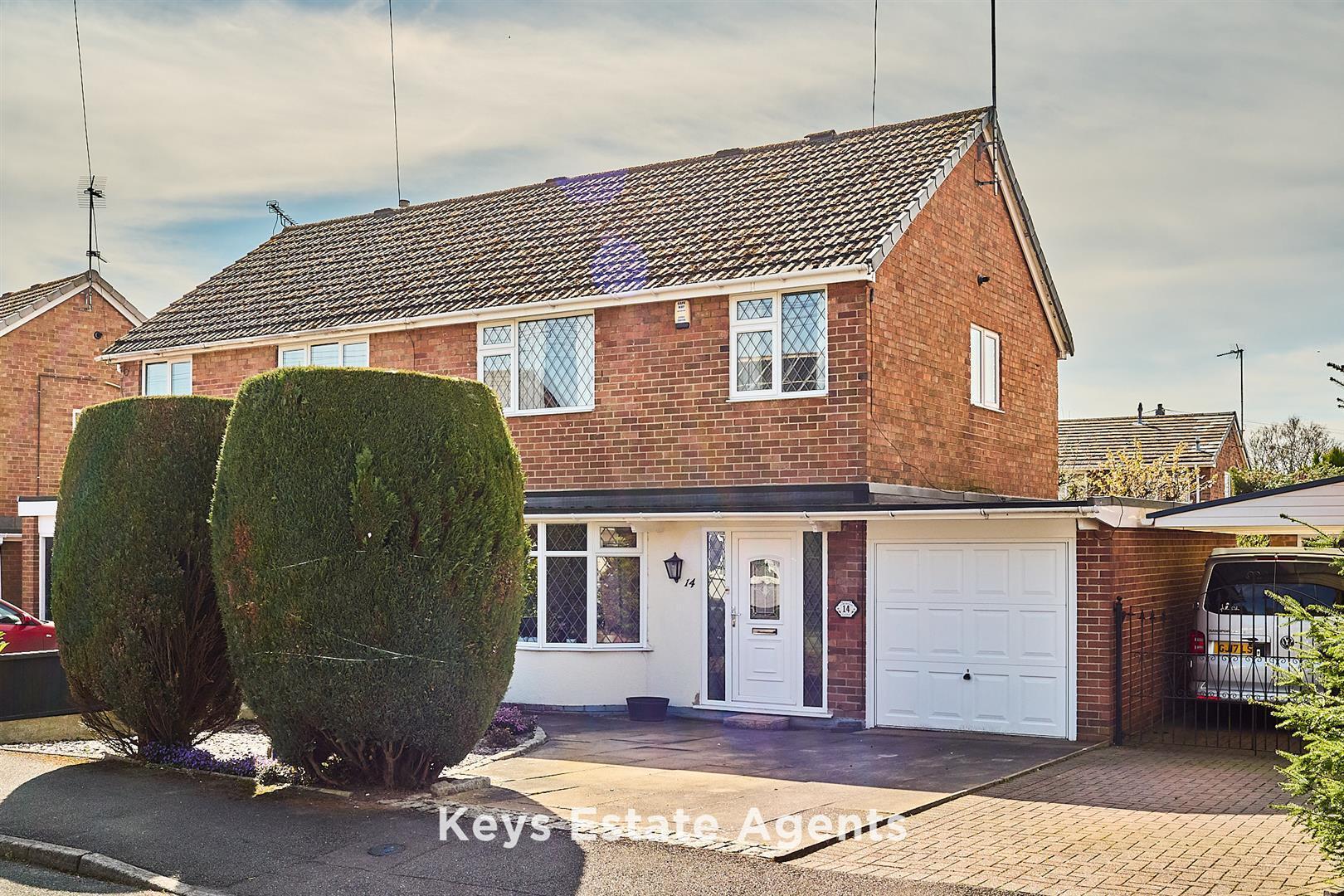 3 bedroom Detached house SSTC