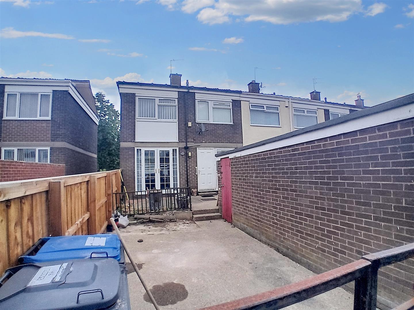 2 bedroom Town house For sale
