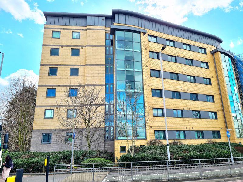 2 bedroom Flat Let Agreed