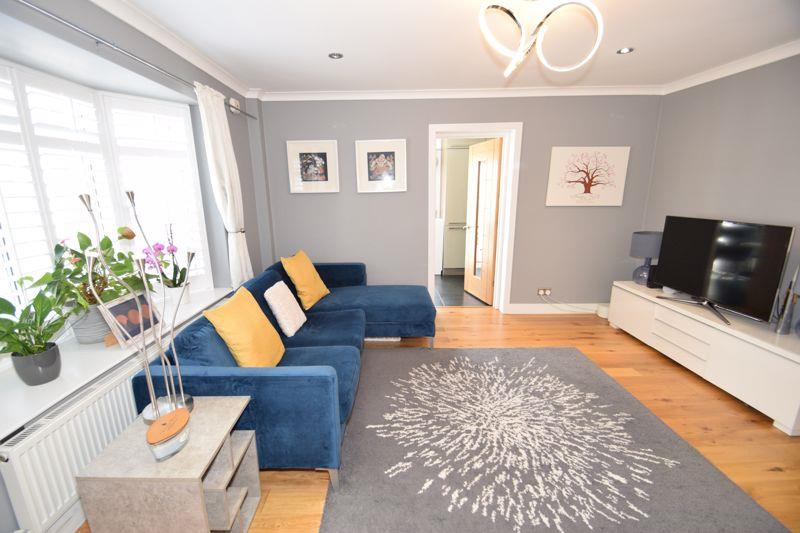 4 bedroom  Let Agreed