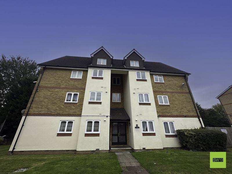 2 bedroom Flat Let Agreed