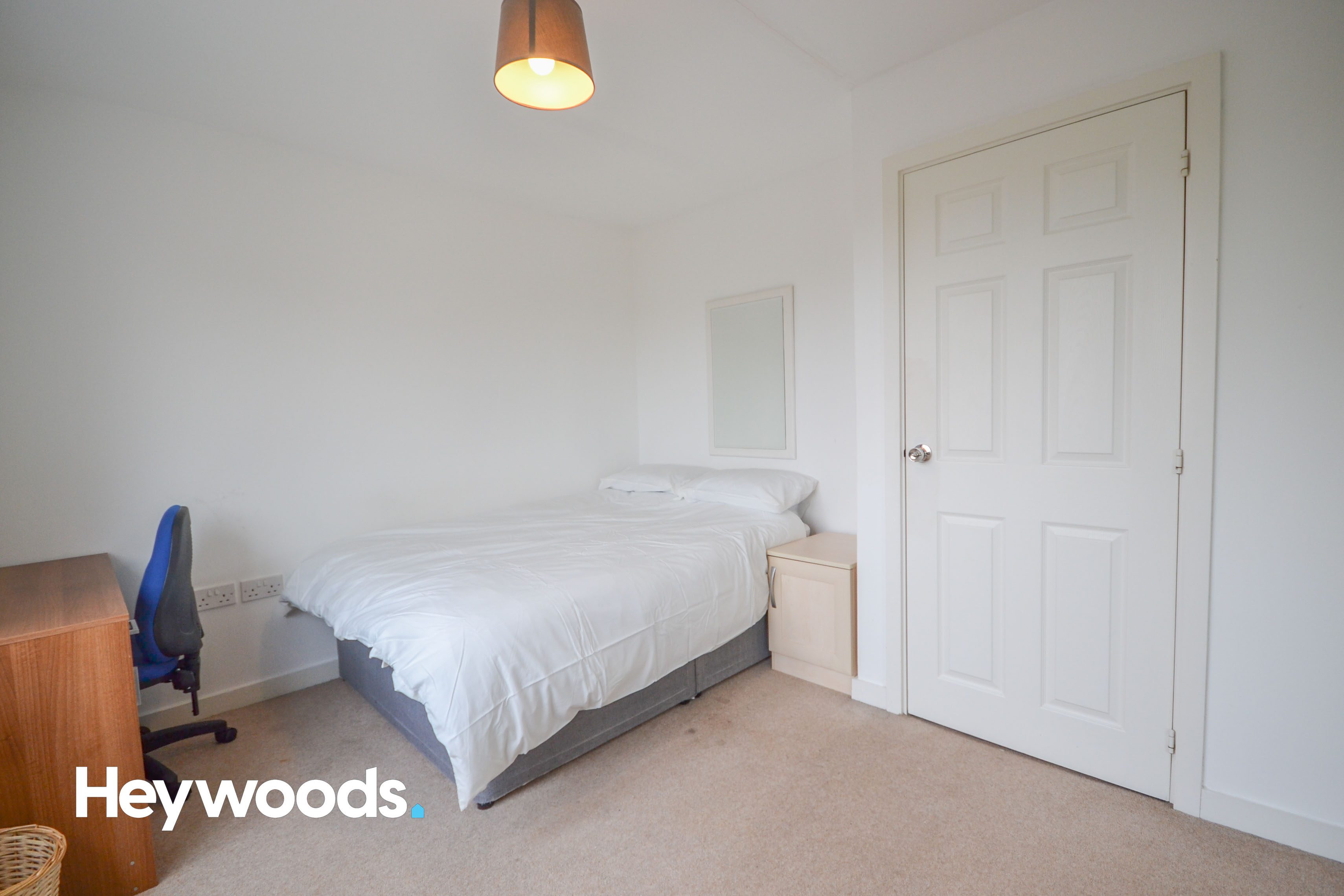 1 bedroom Link detached house Let