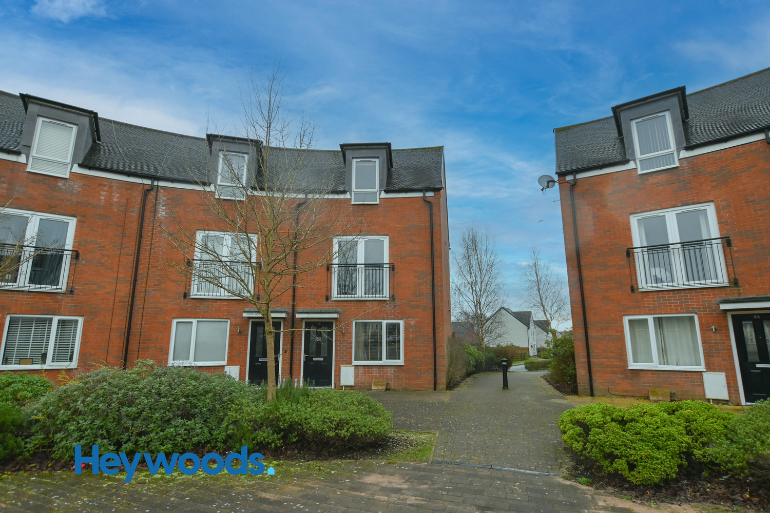 5 bedroom Terraced House Let