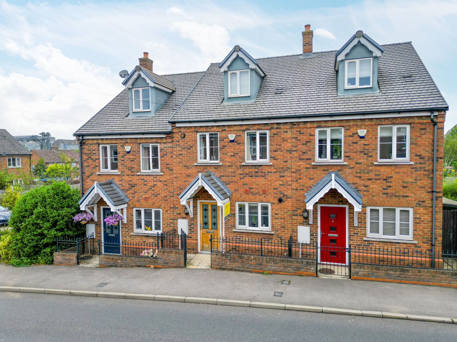3 bedroom Terraced House Under Offer