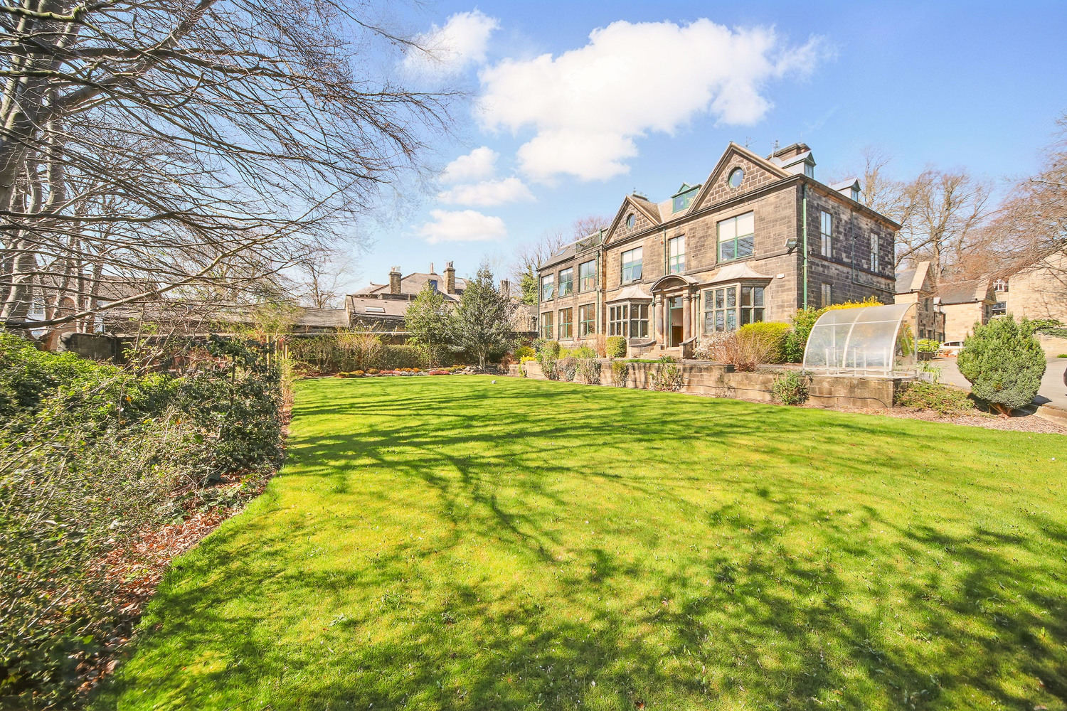 2 bedroom Flat Under Offer