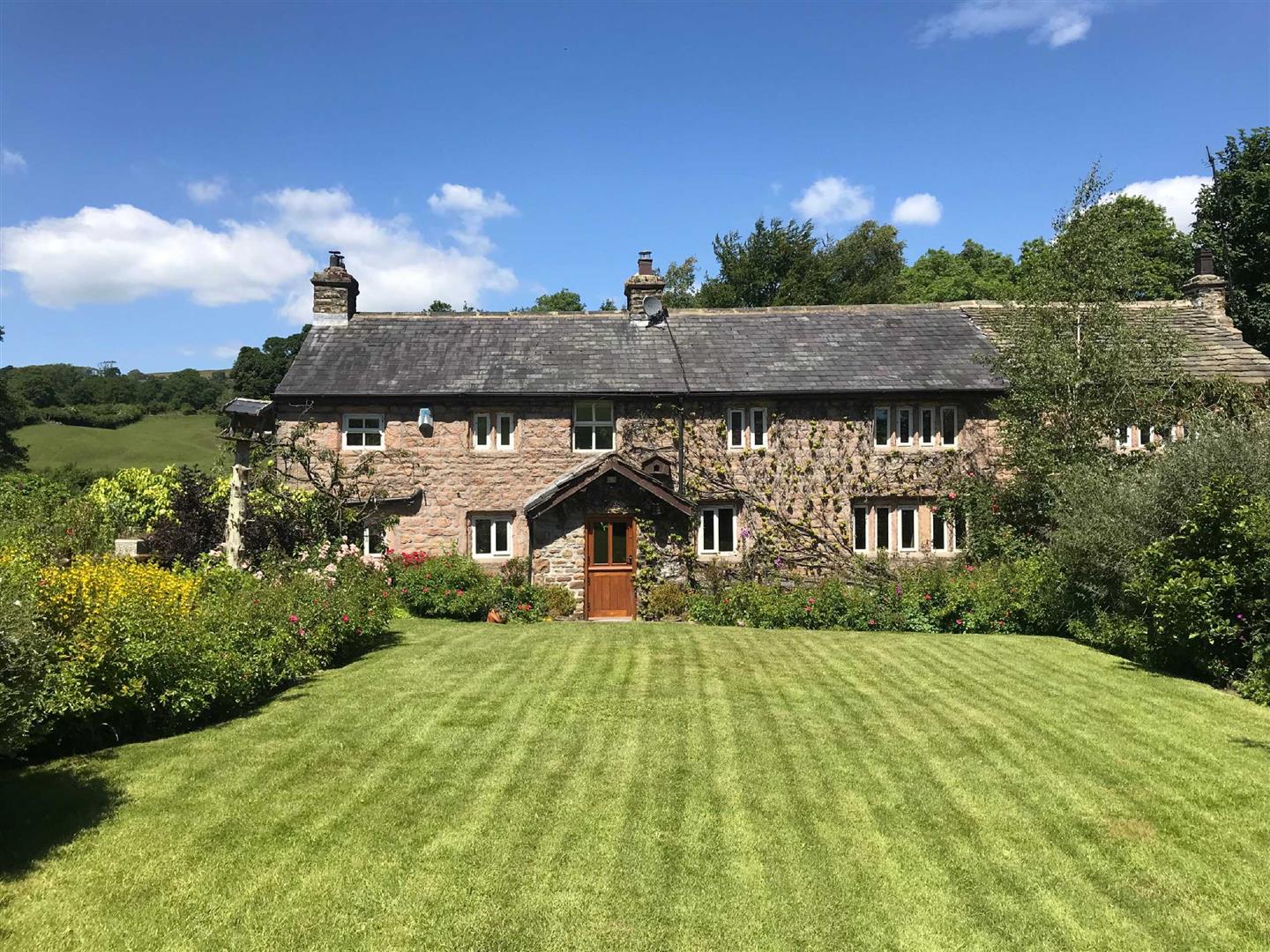 4 bedroom Farmhouse SSTC