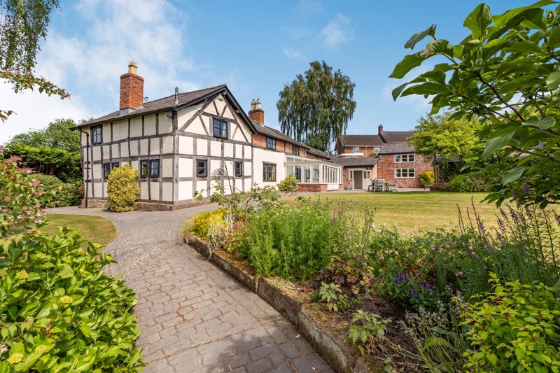 4 bedroom House (unspecified) SSTC