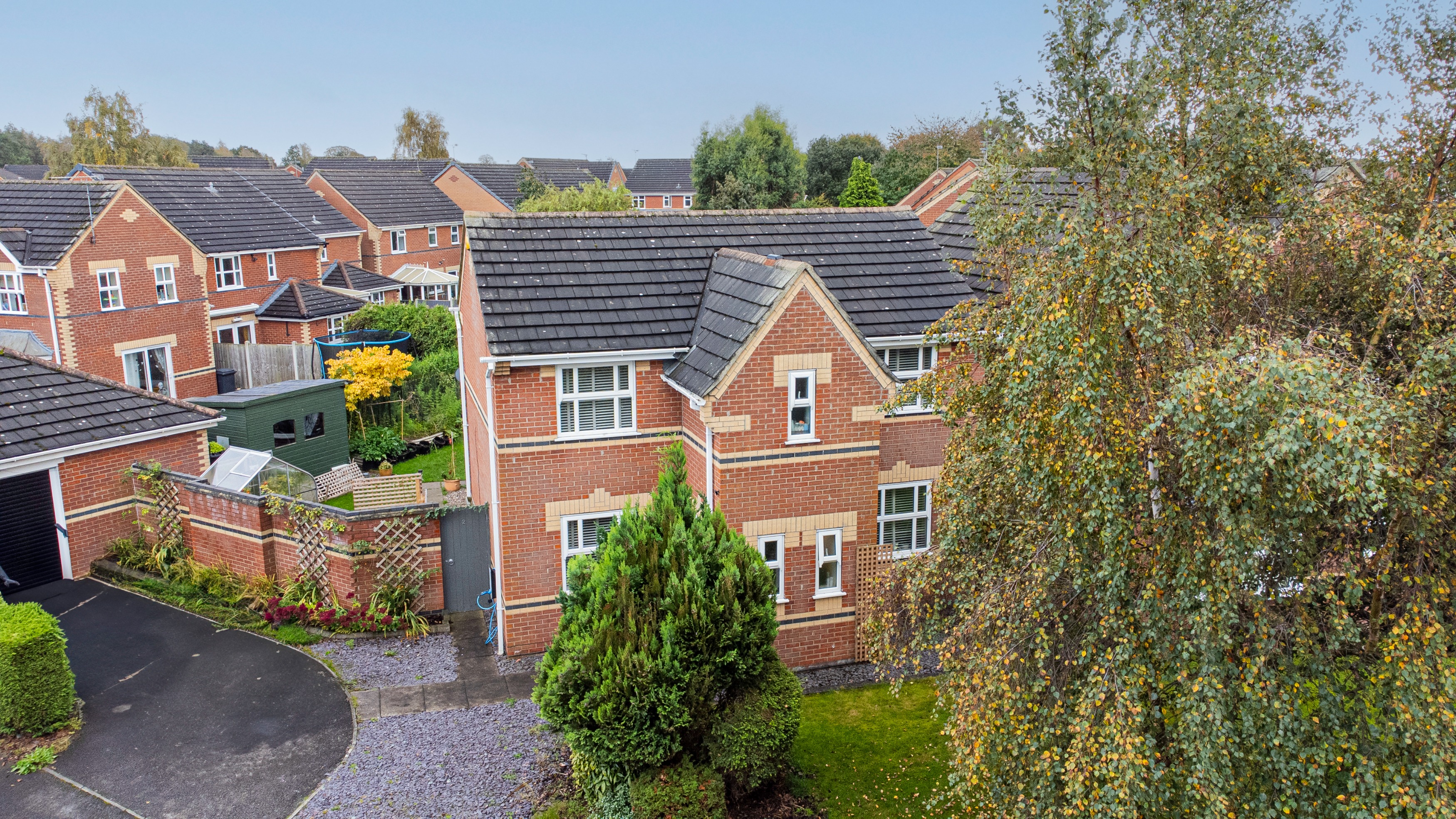 3 bedroom Detached House SSTC