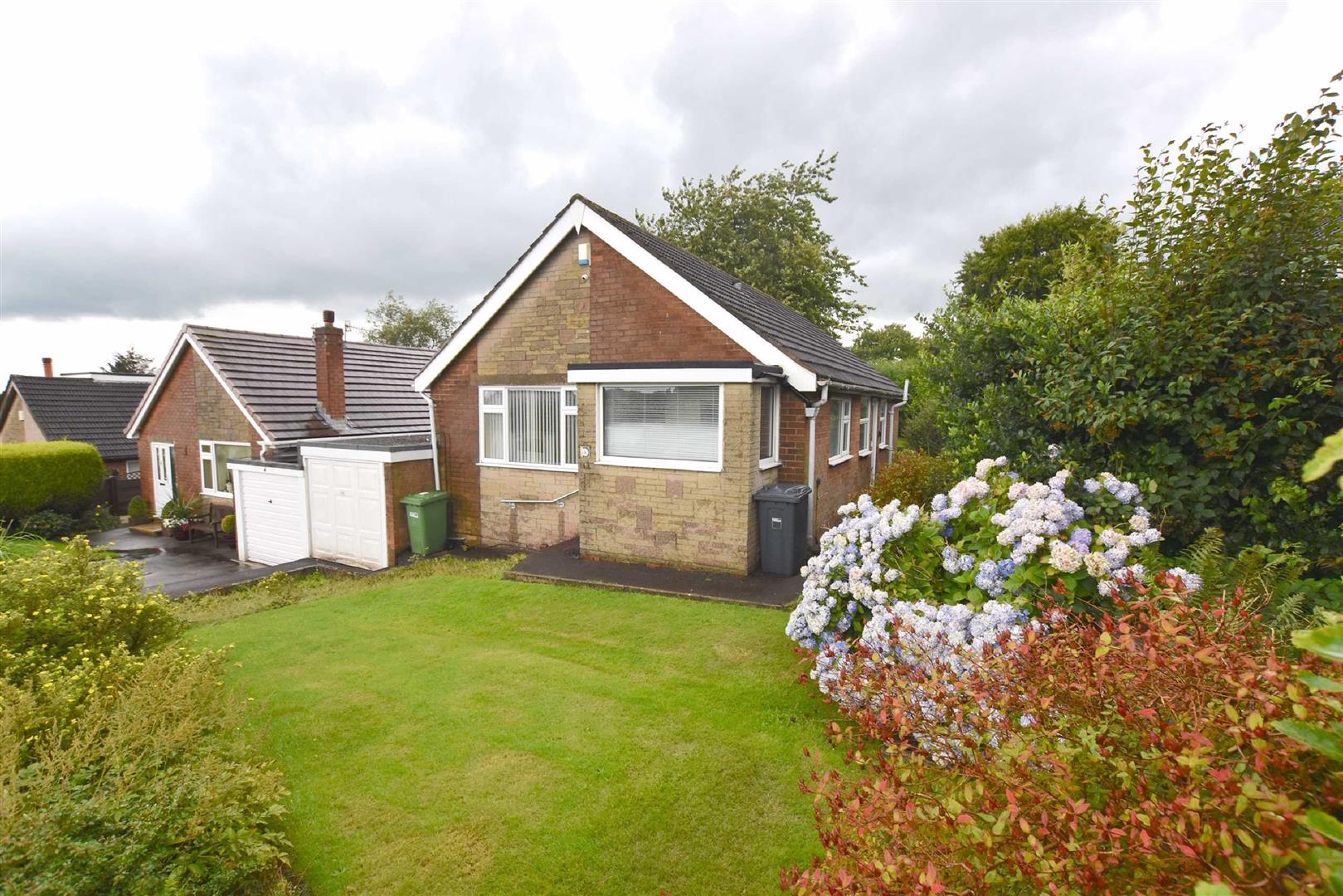 3 bedroom Detached SSTC