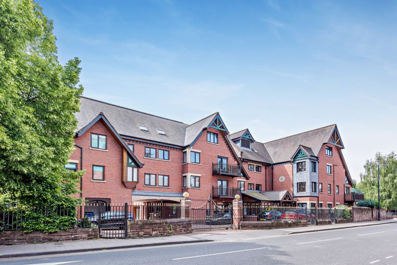 1 bedroom Apartment For Sale