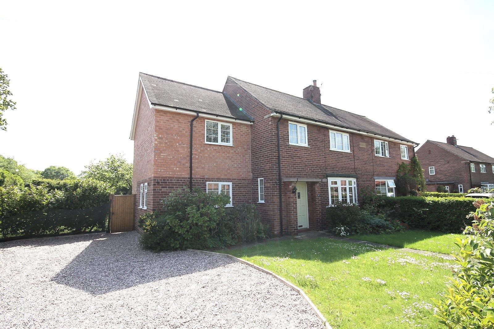 5 bedroom Semi-Detached House Let