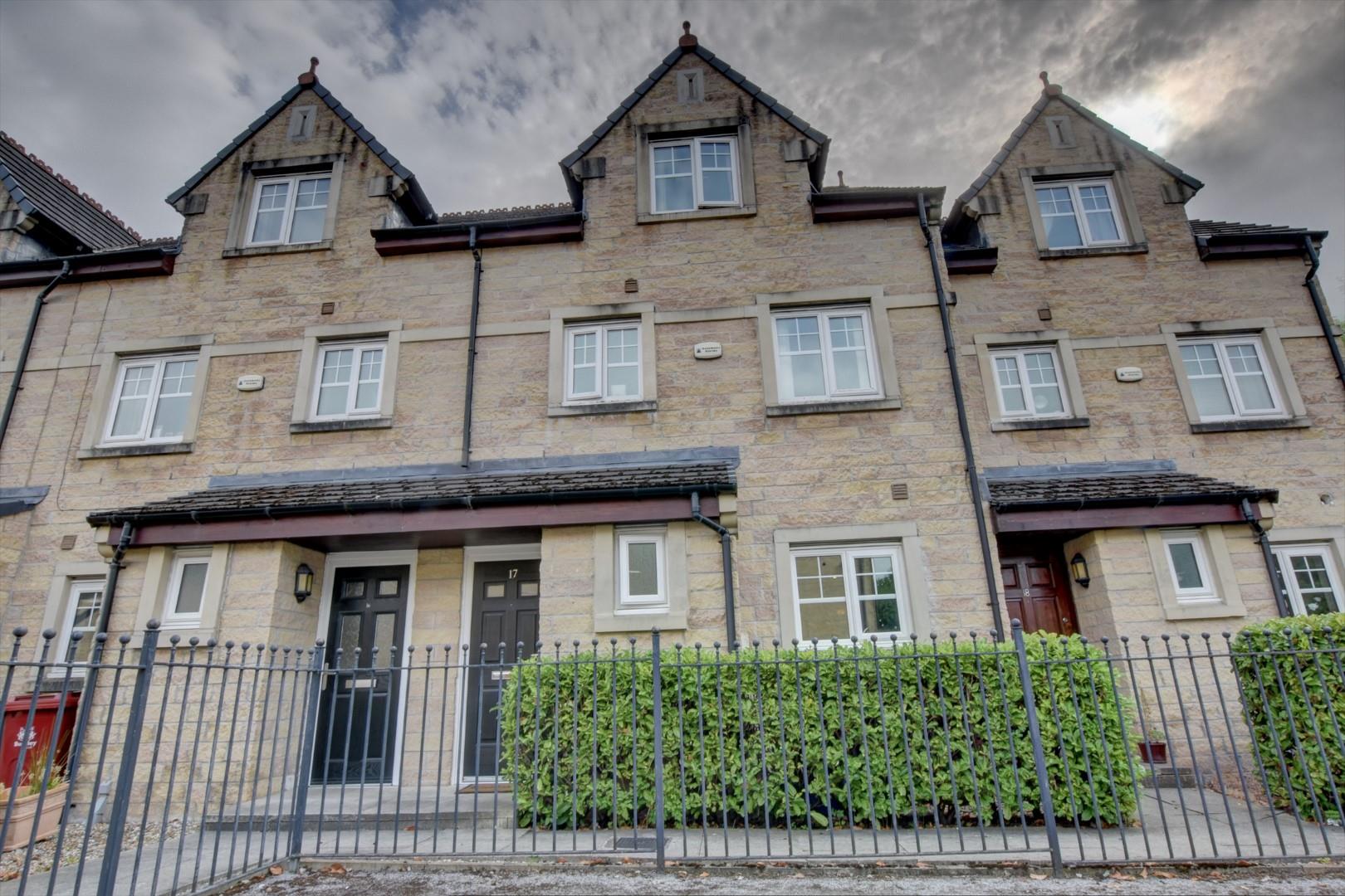 4 bedroom Townhouse SSTC