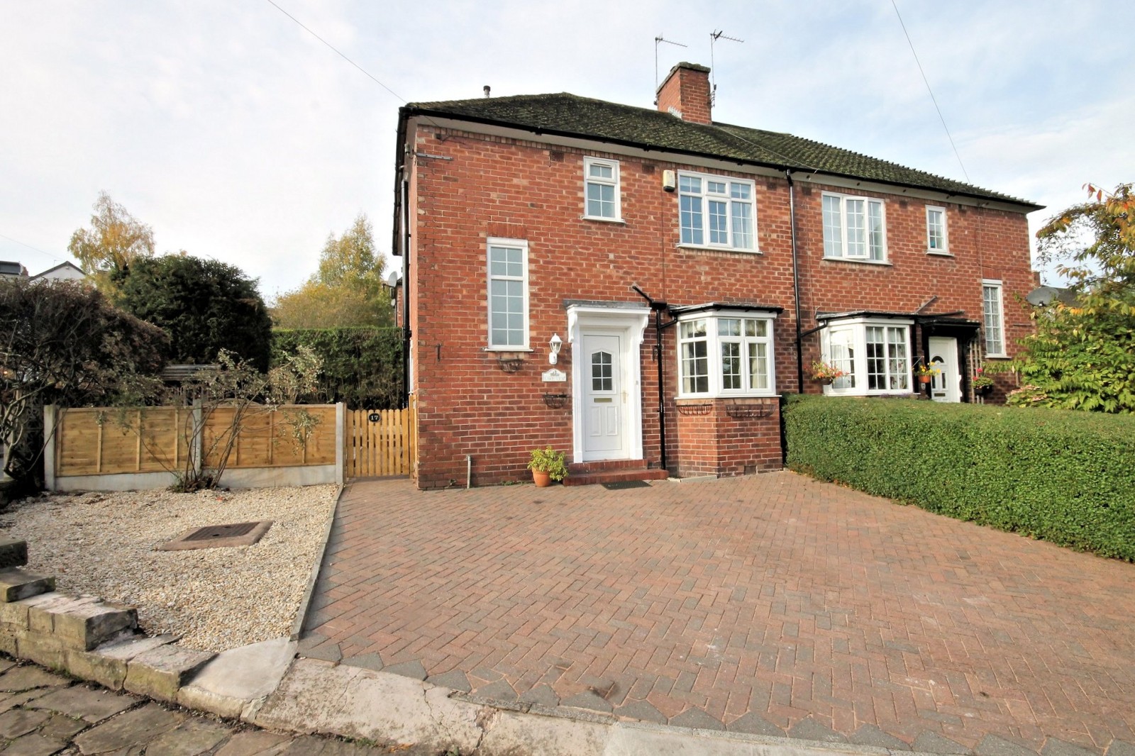 3 bedroom Semi-Detached House Let