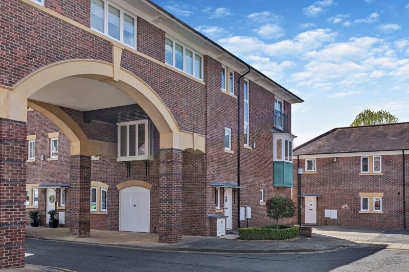 4 bedroom House SSTC