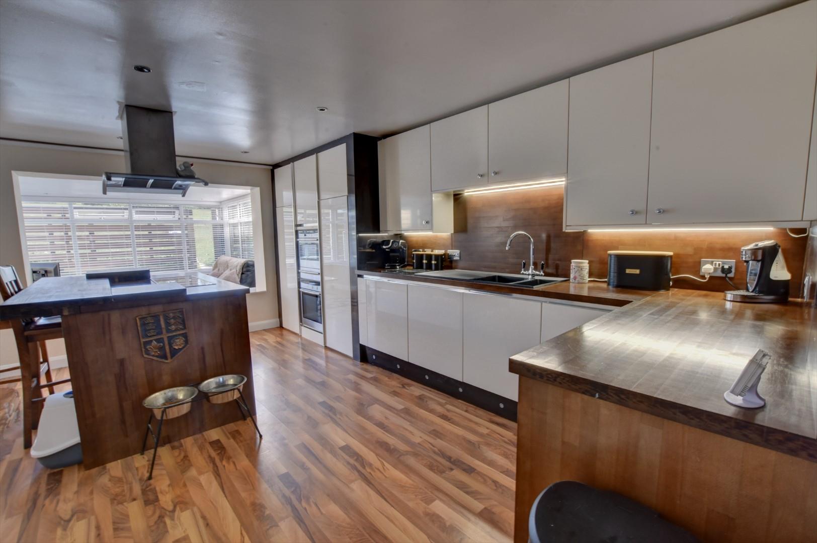 3 bedroom Semi-Detached SSTC