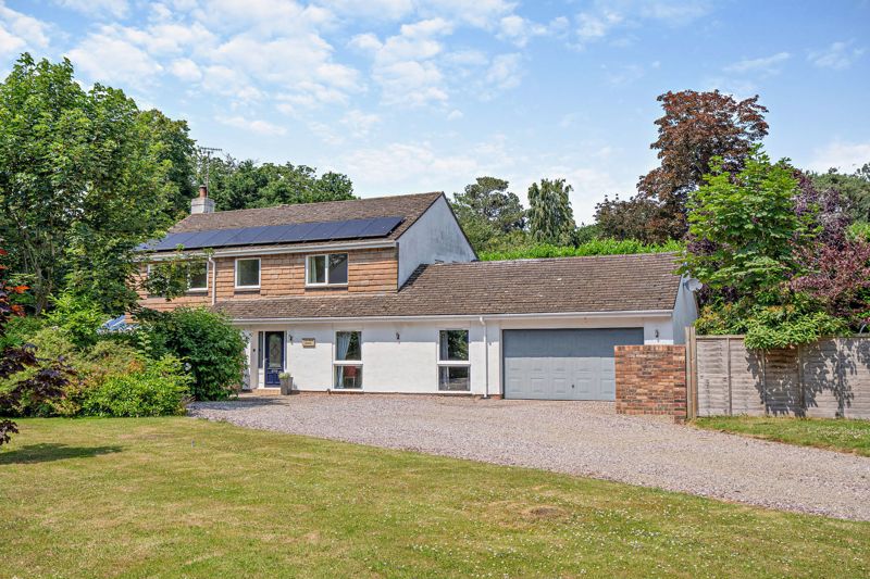 4 bedroom House For Sale