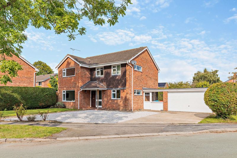 4 bedroom House For Sale