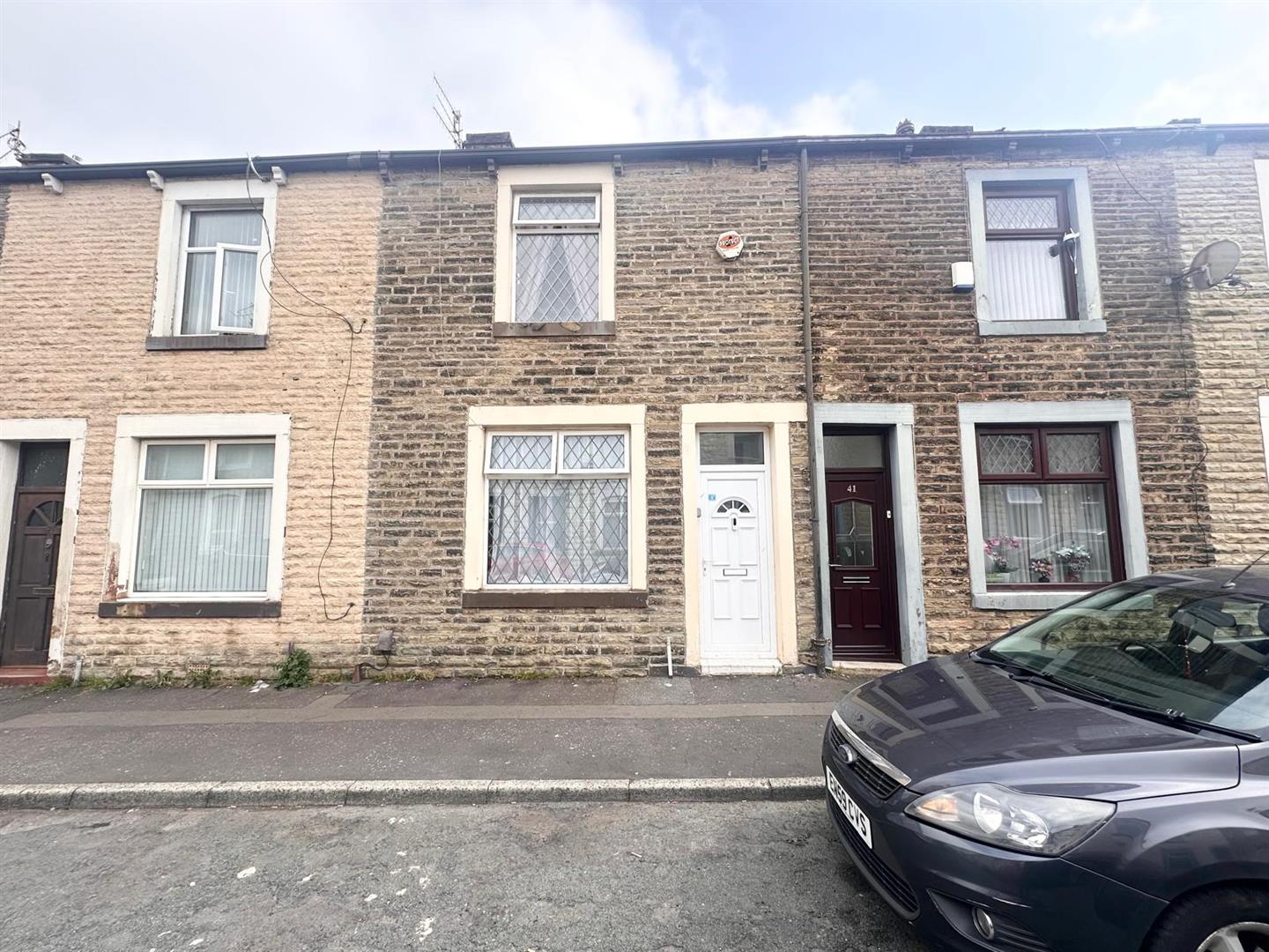 2 bedroom House For Sale