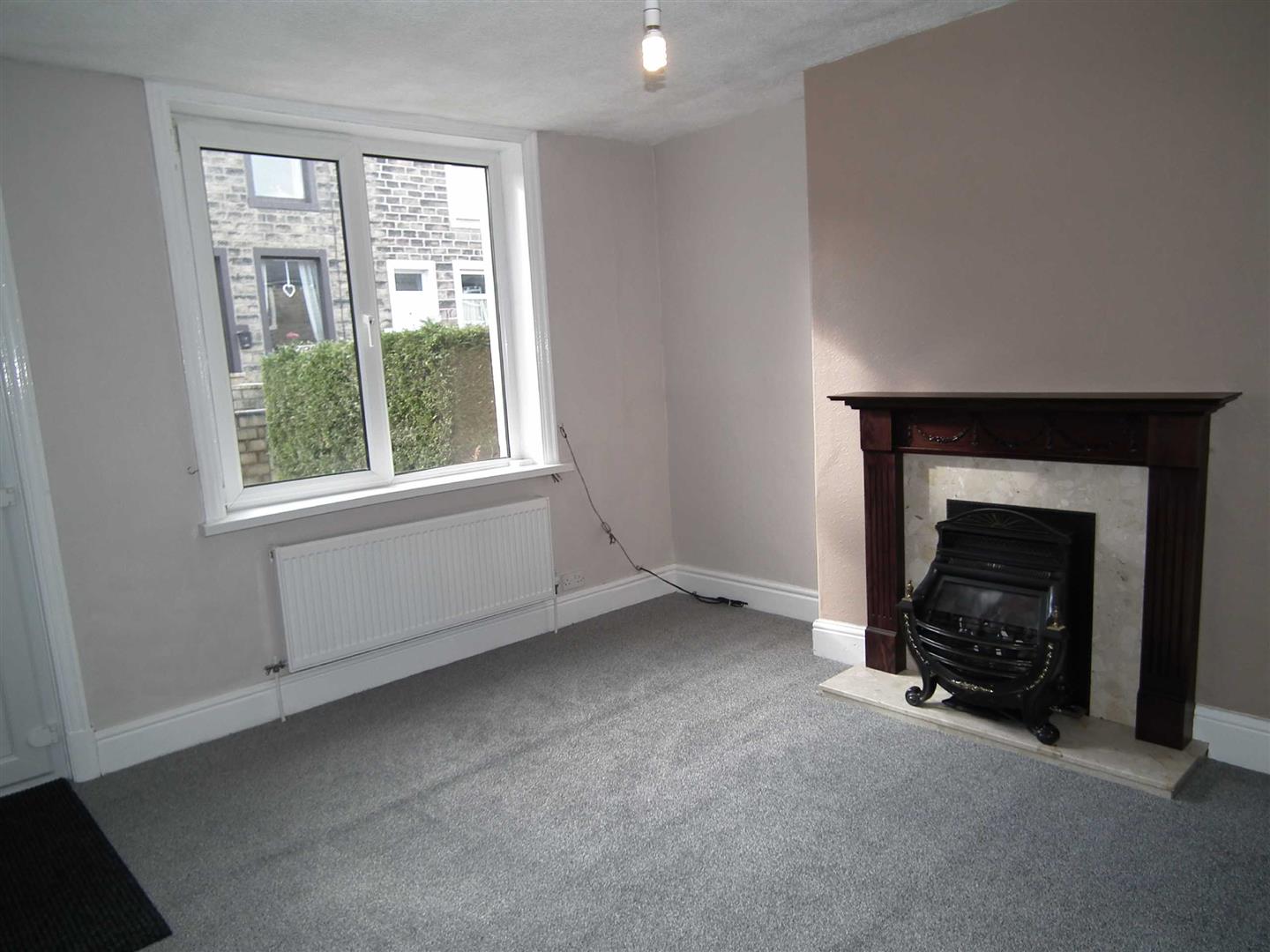 2 bedroom Terraced Let Agreed