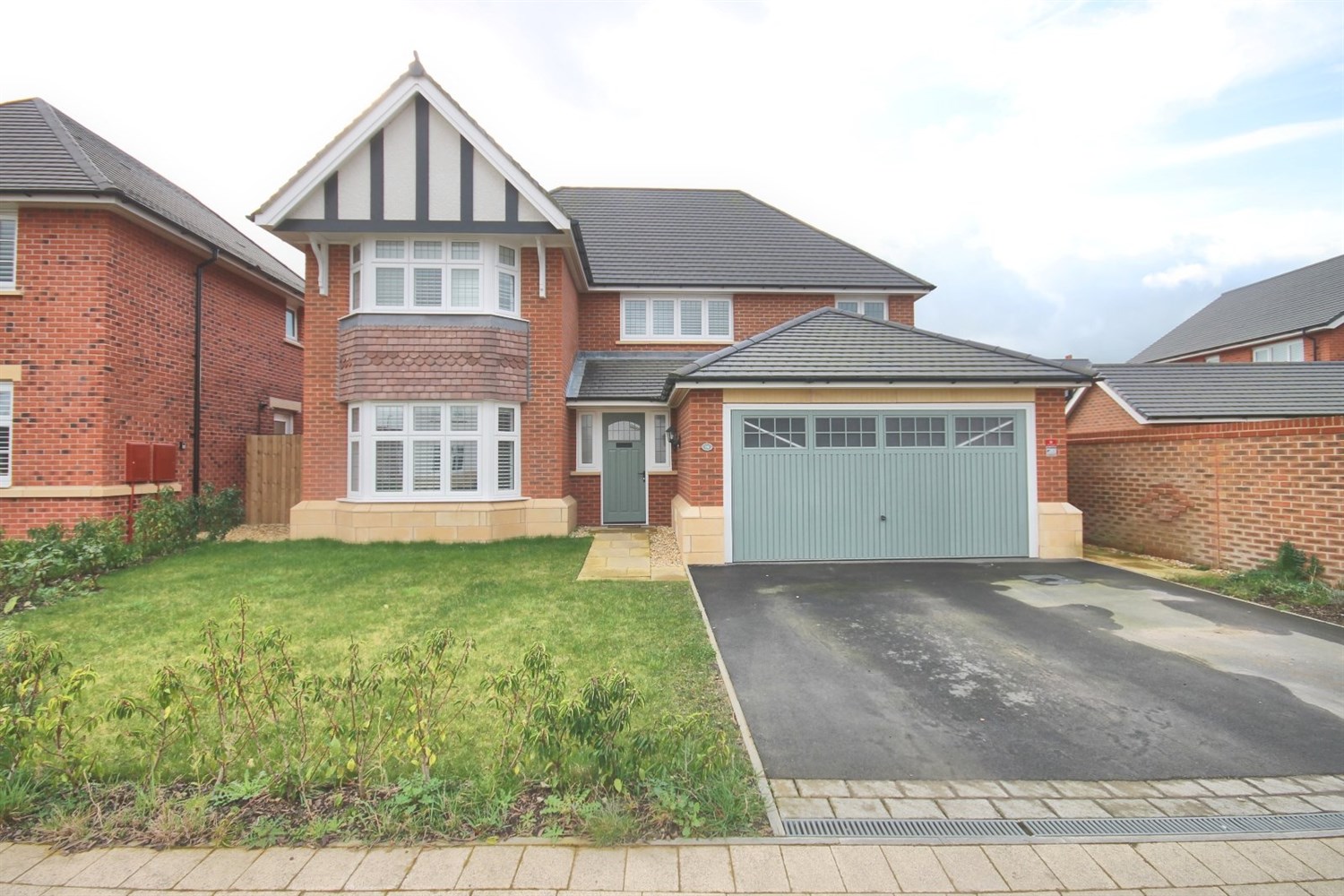 4 bedroom Detached House Sold