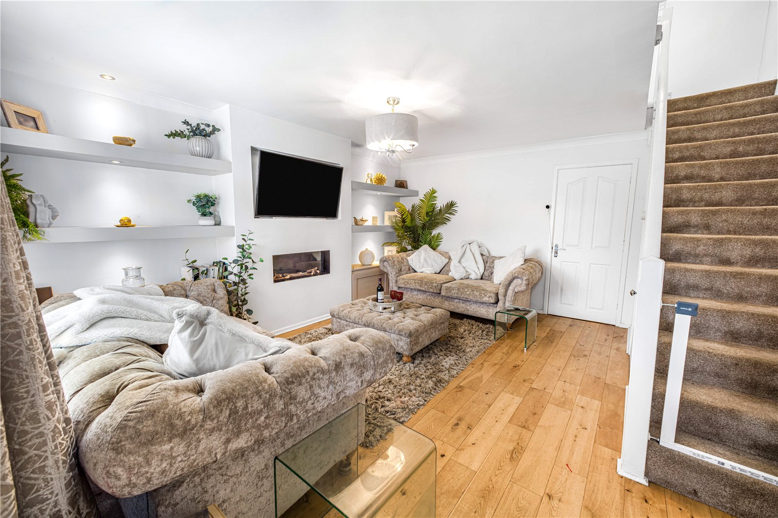 3 bedroom Detached house SSTC