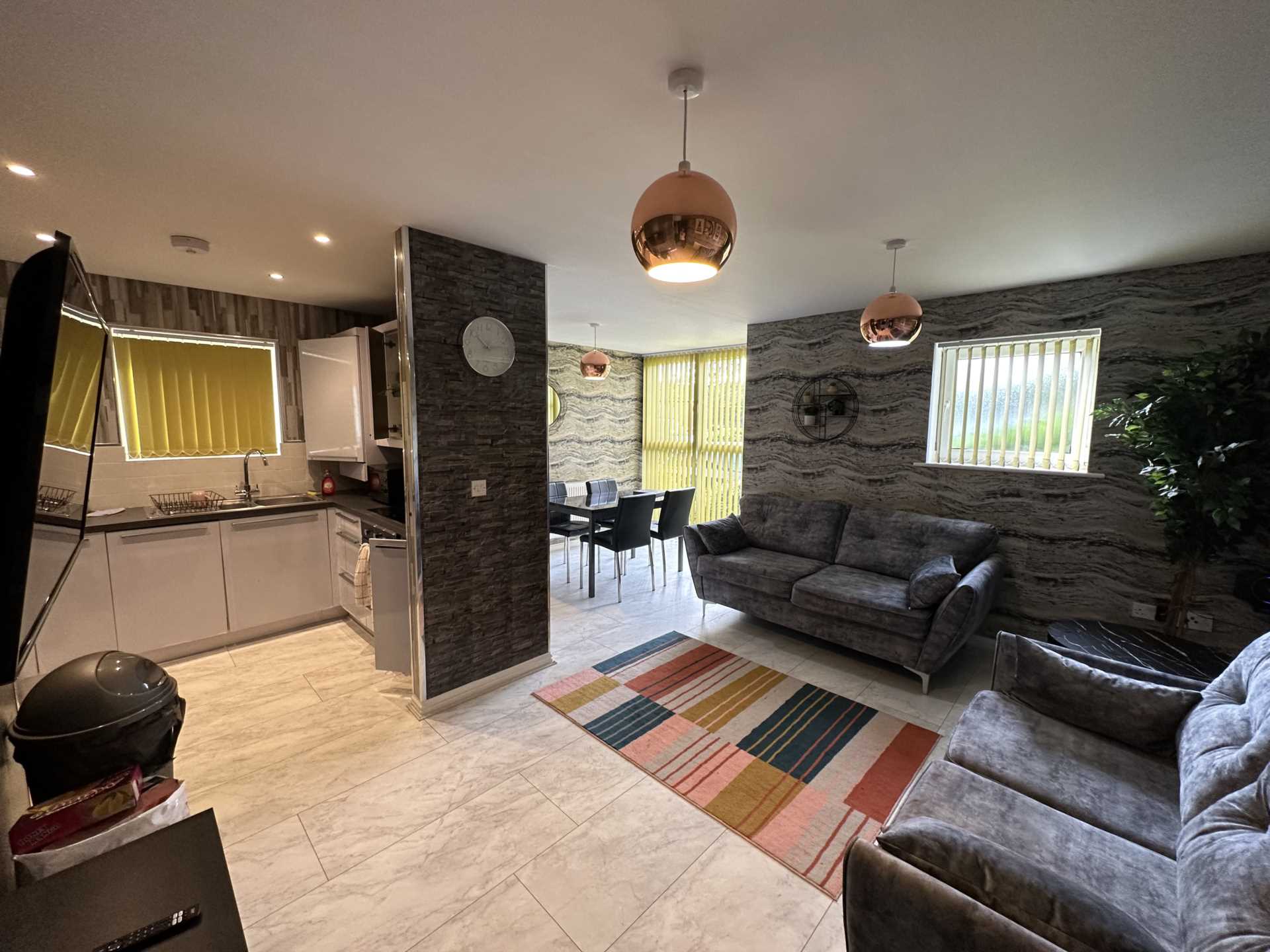2 bedroom Apartment Let
