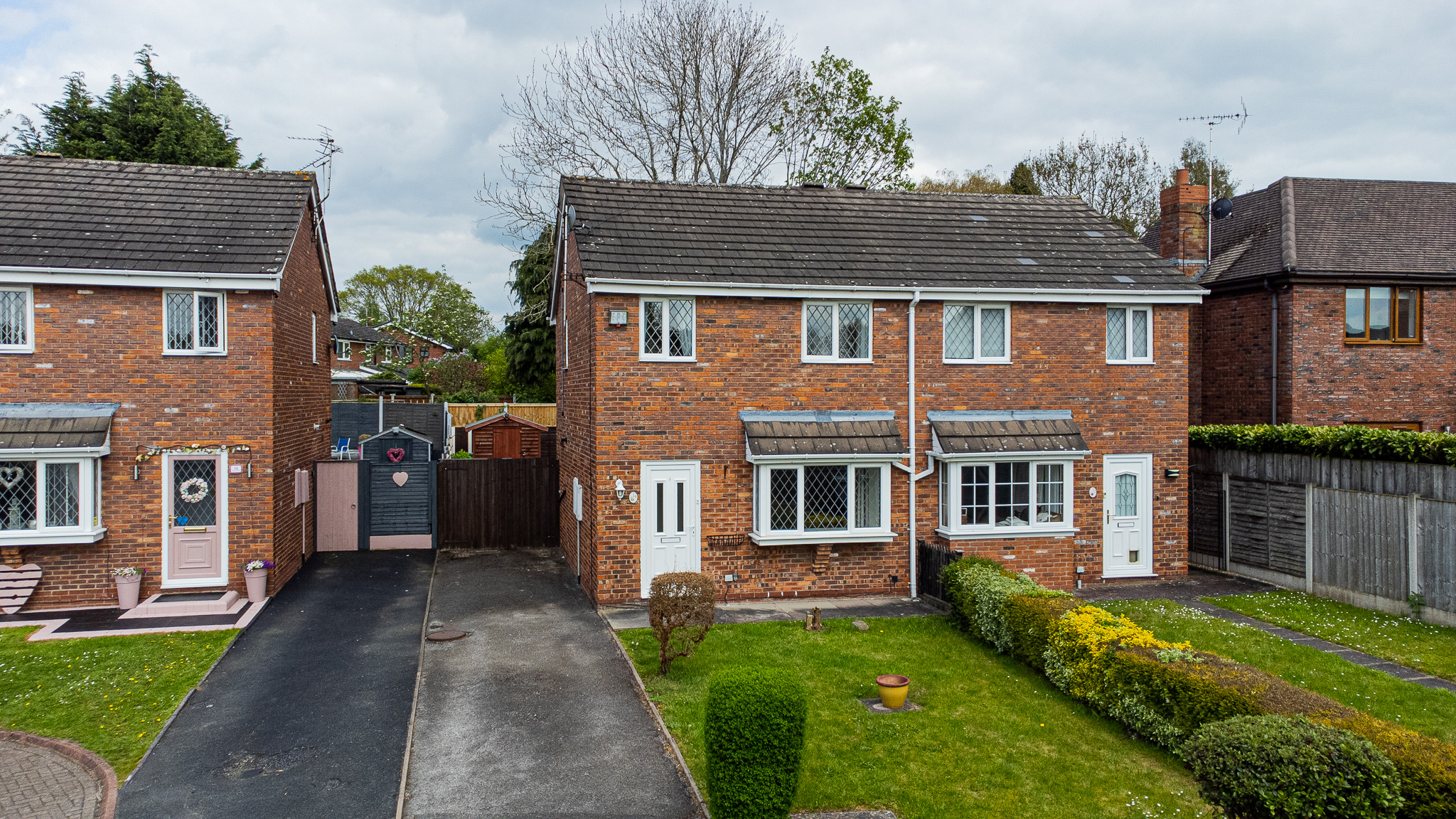 3 bedroom Semi-Detached House SSTC