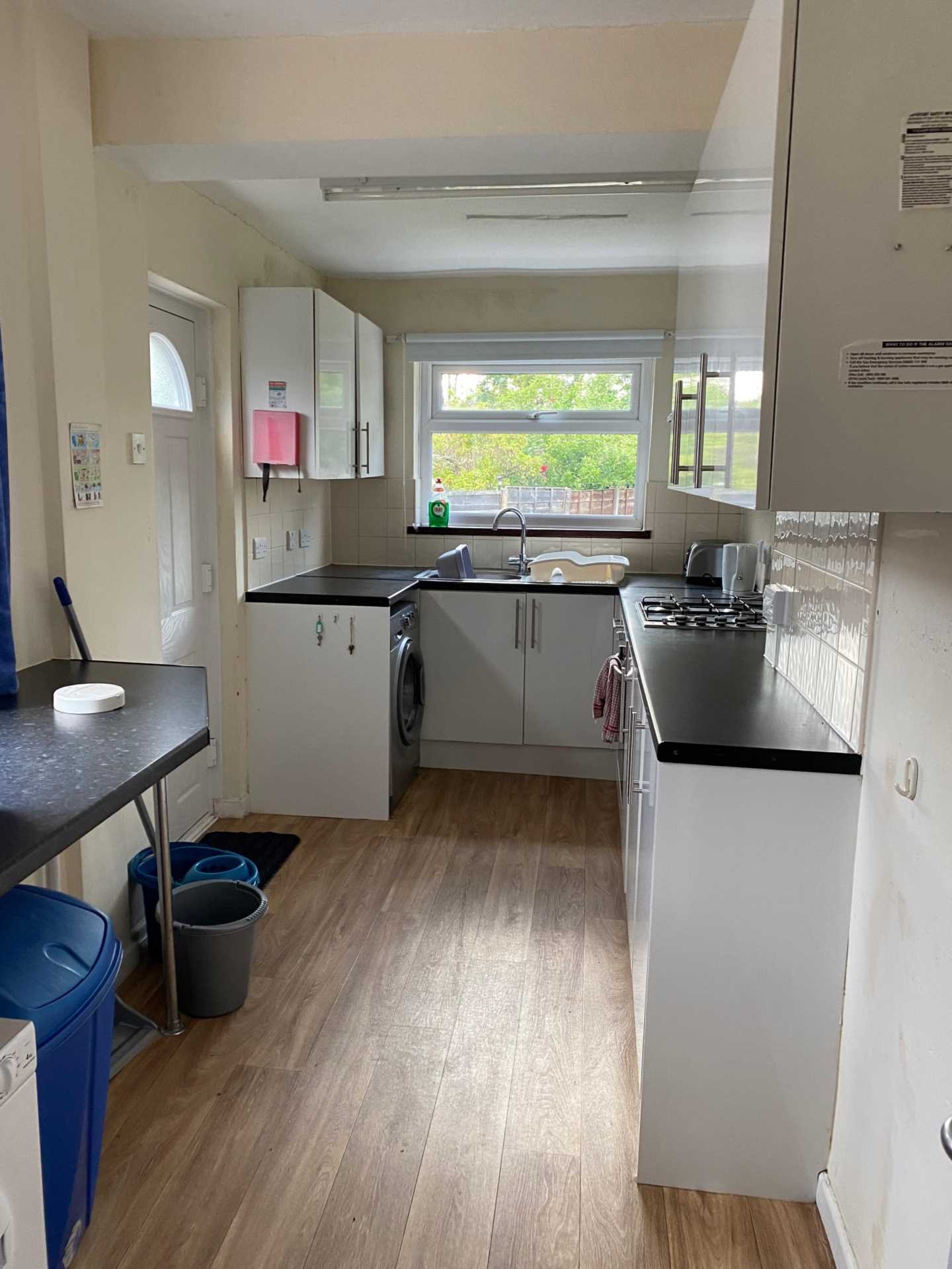 3 bedroom Semi-Detached To Let