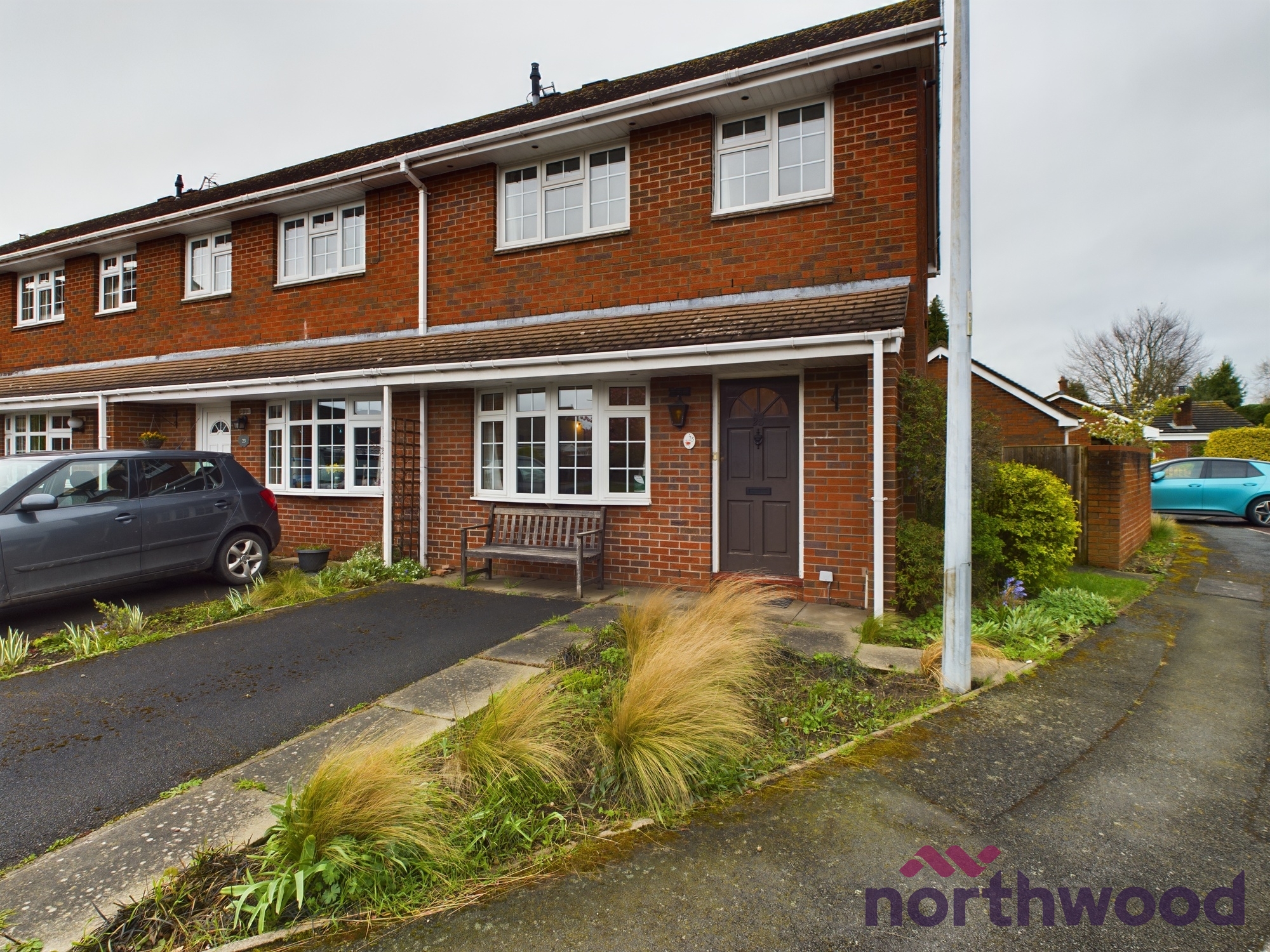 2 bedroom Terraced House SSTC