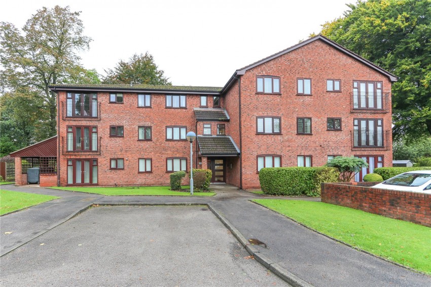 1 bedroom Apartment For Sale