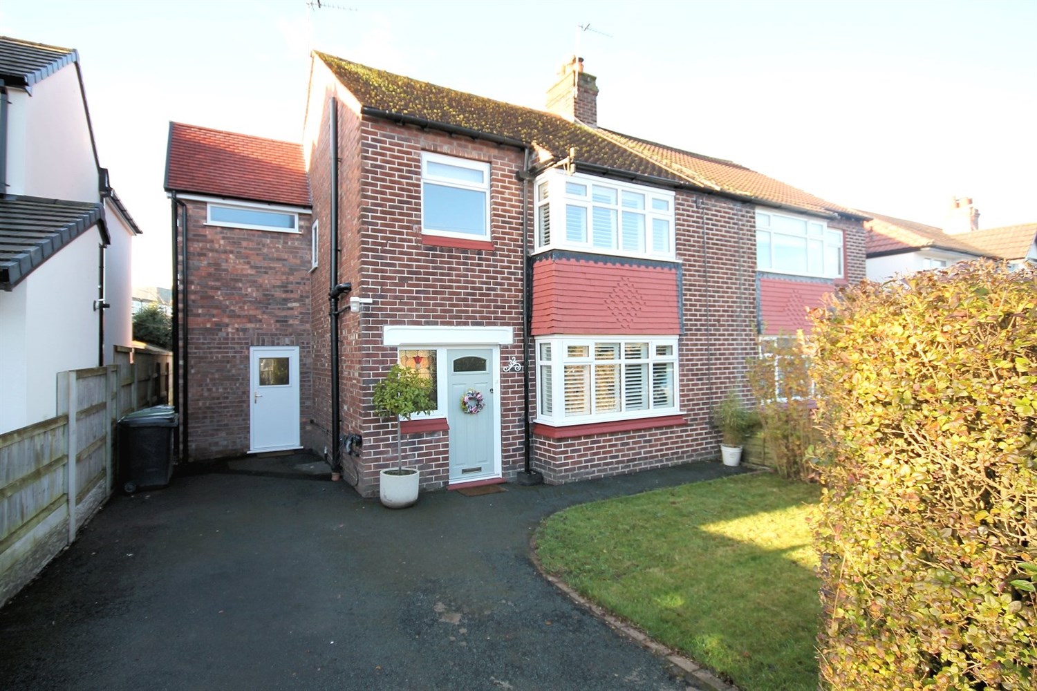 3 bedroom Semi-Detached House Sold