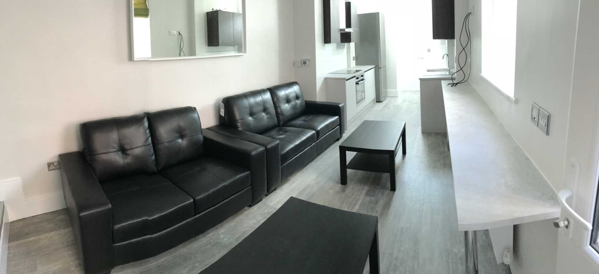 5 bedroom Terraced To Let