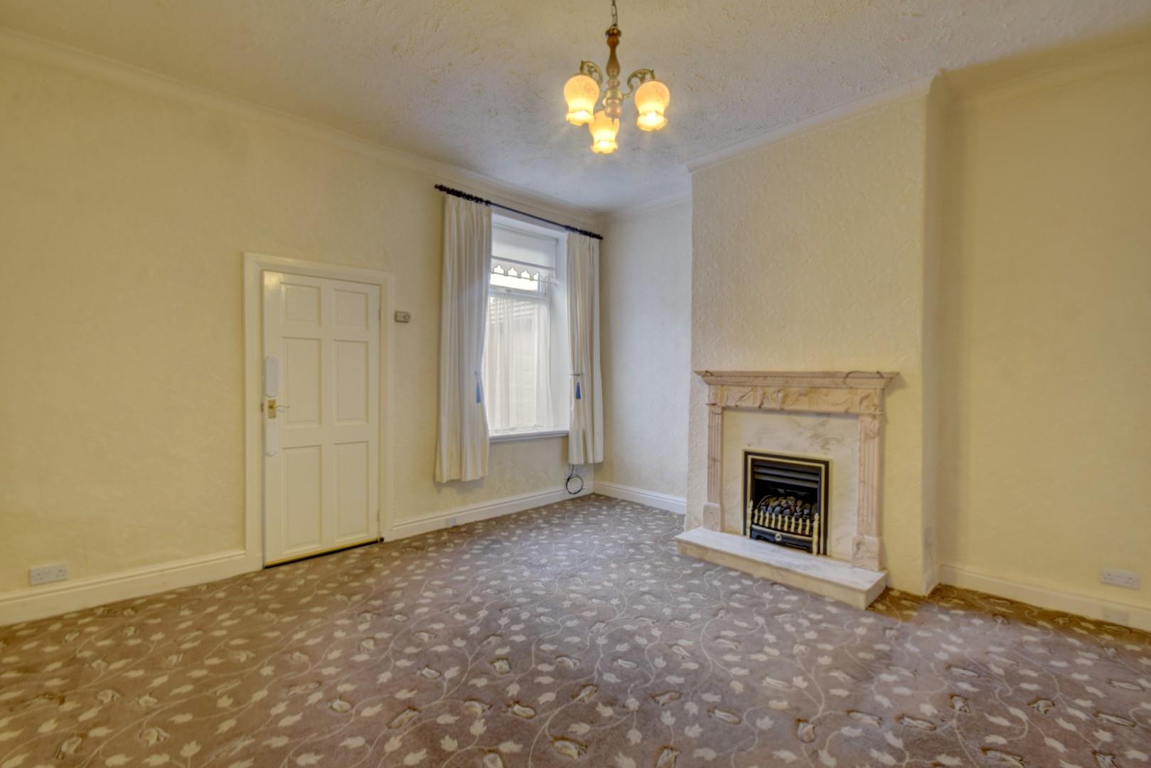 3 bedroom Terraced SSTC
