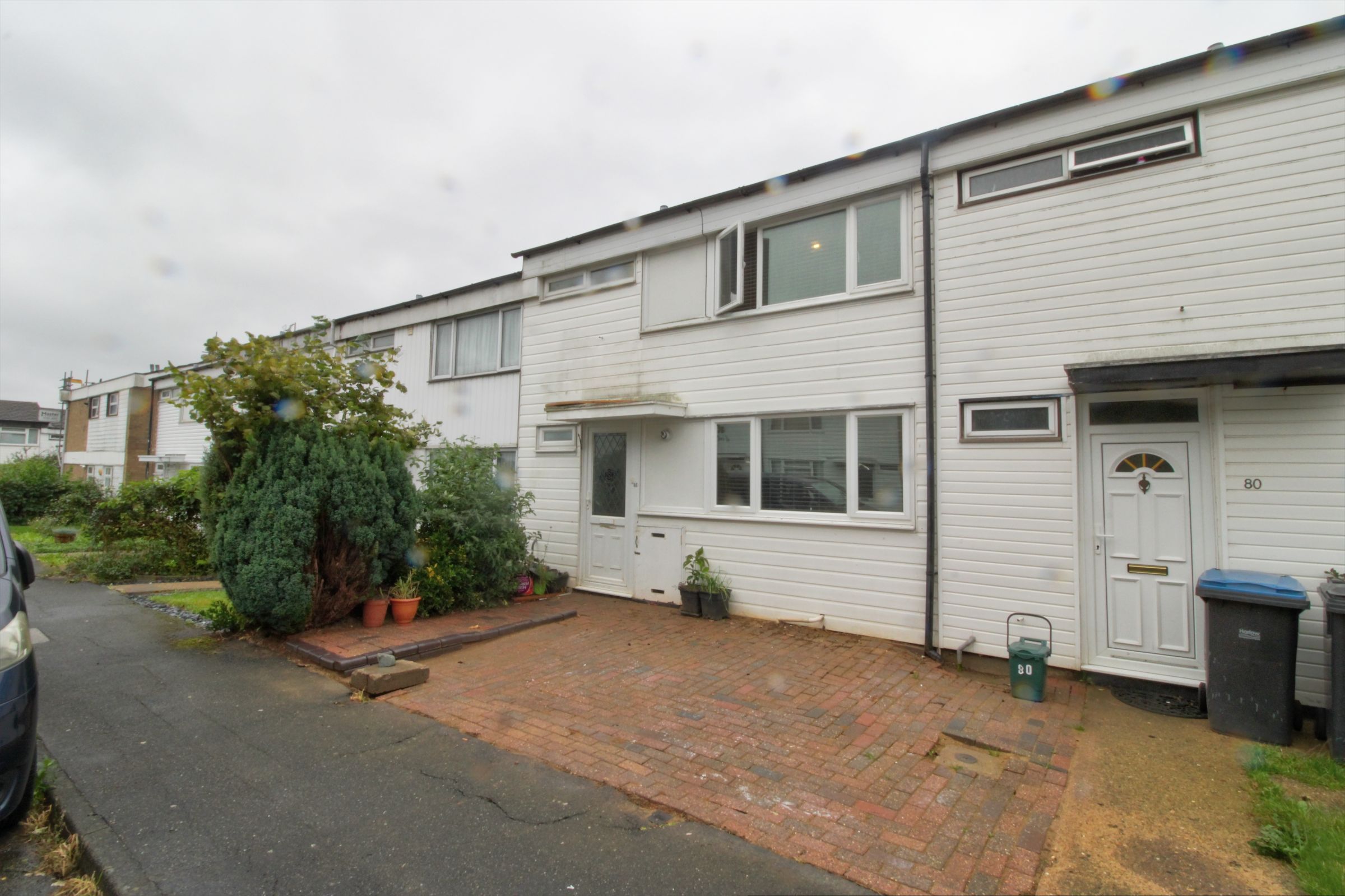 3 bedroom Terraced SSTC