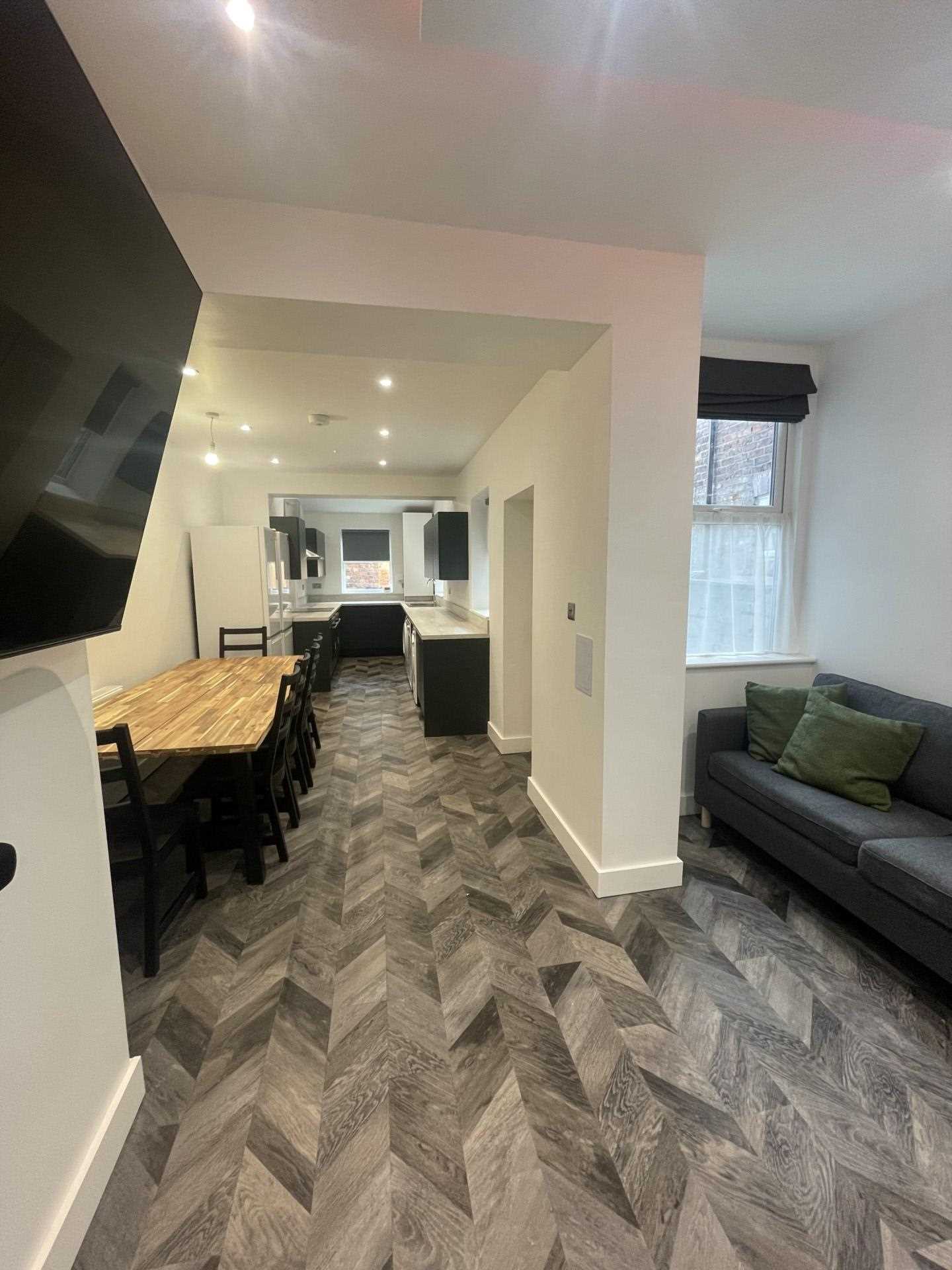 6 bedroom Terraced To Let