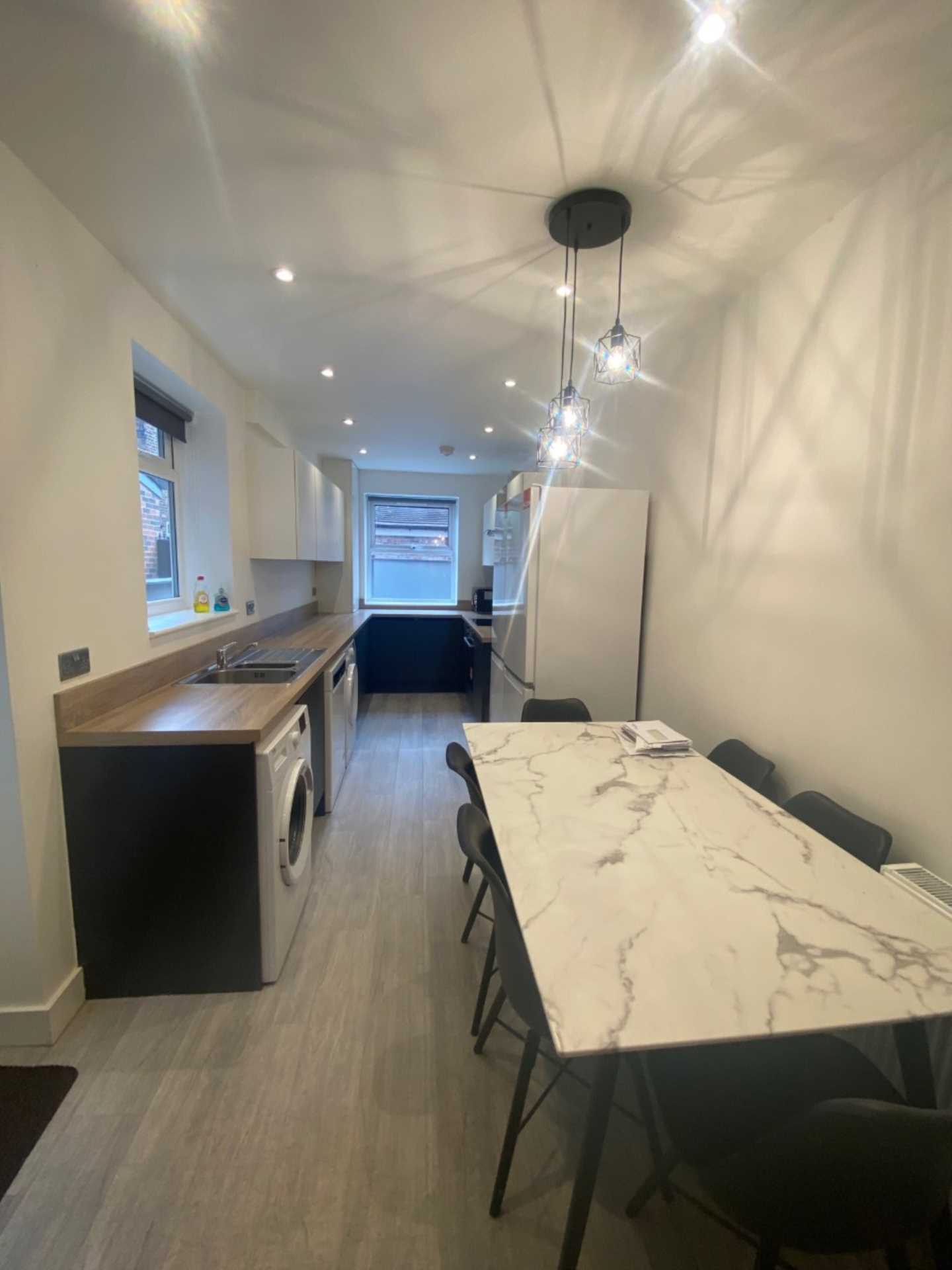 6 bedroom Terraced To Let