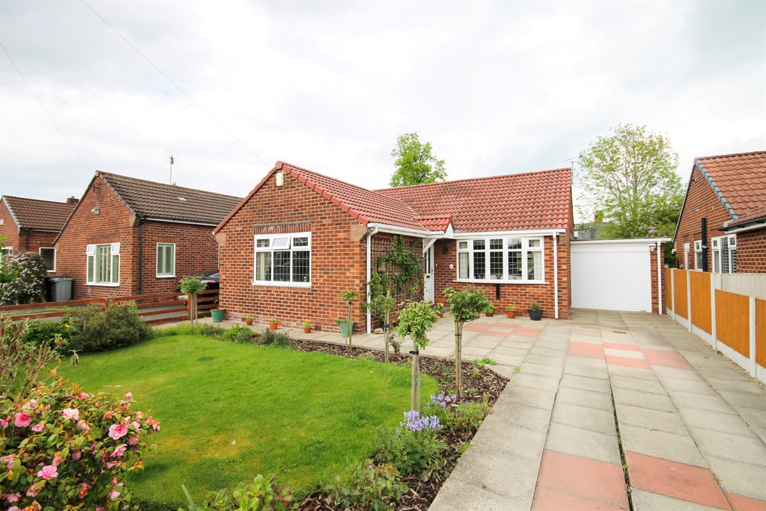 2 bedroom Detached House SSTC