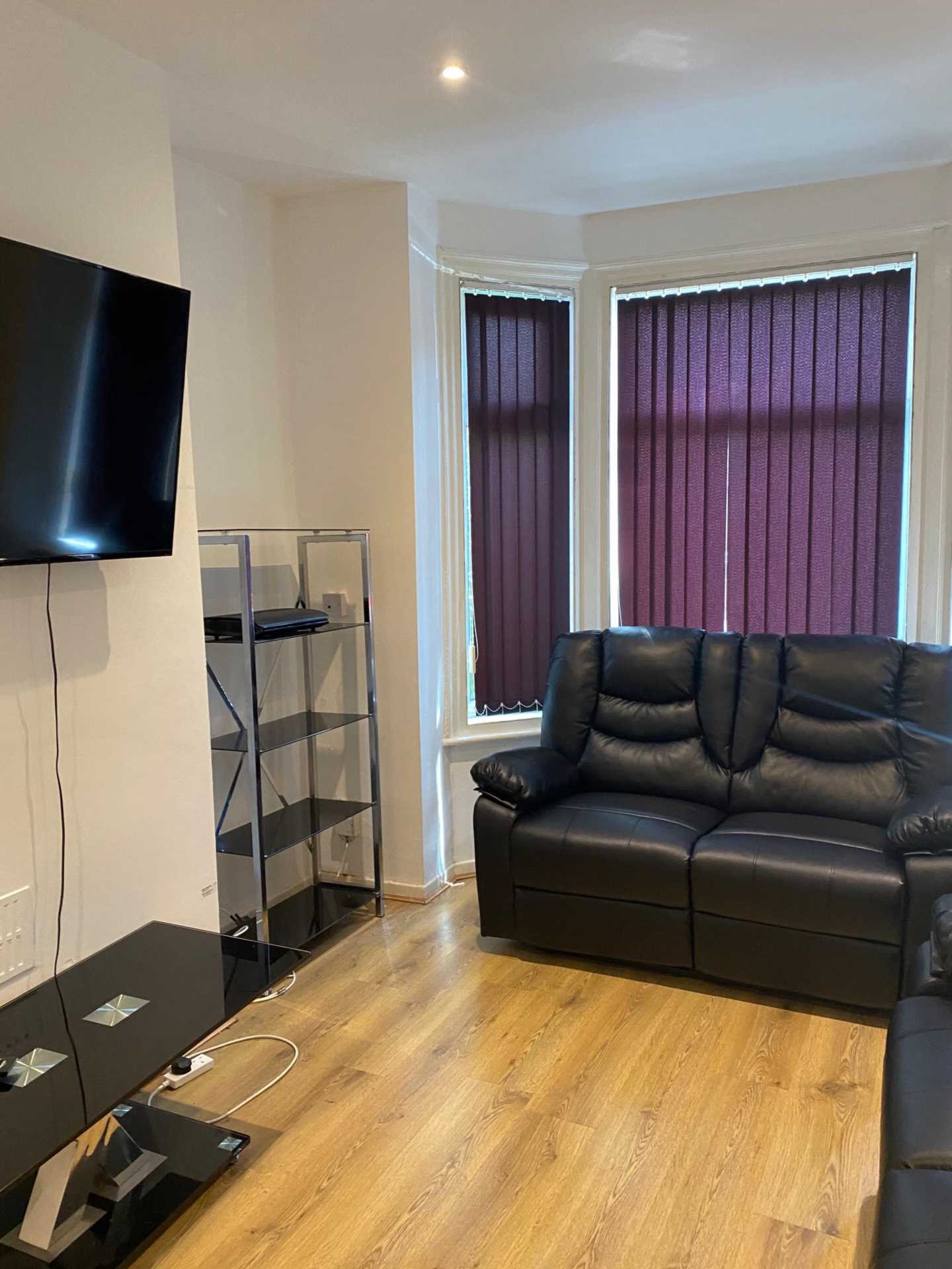 4 bedroom Terraced To Let