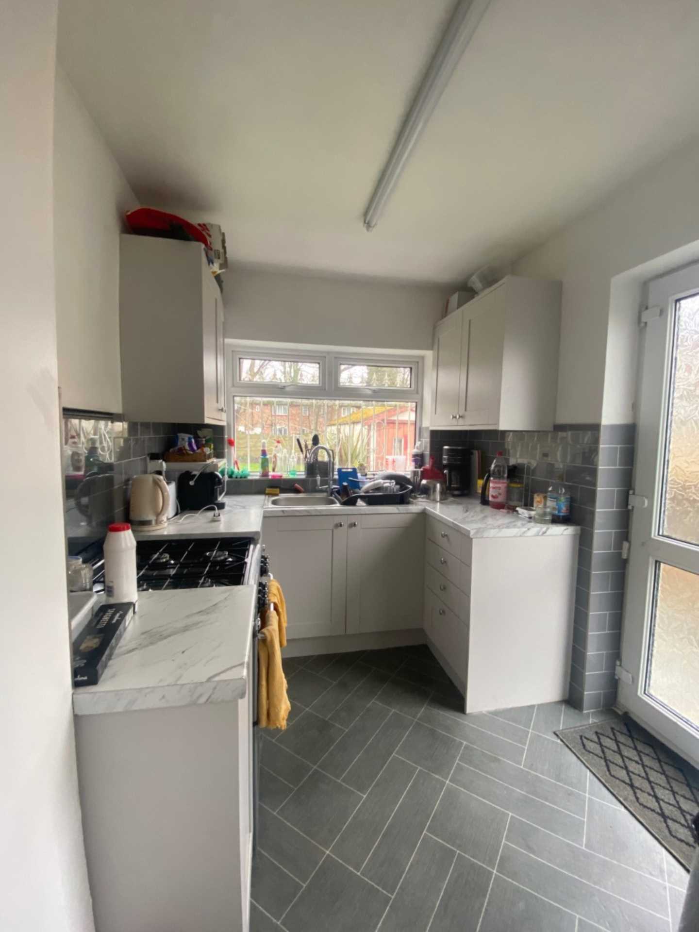 4 bedroom Semi-Detached To Let